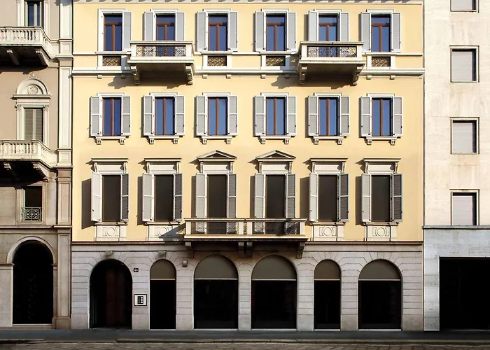 Manzoni 44